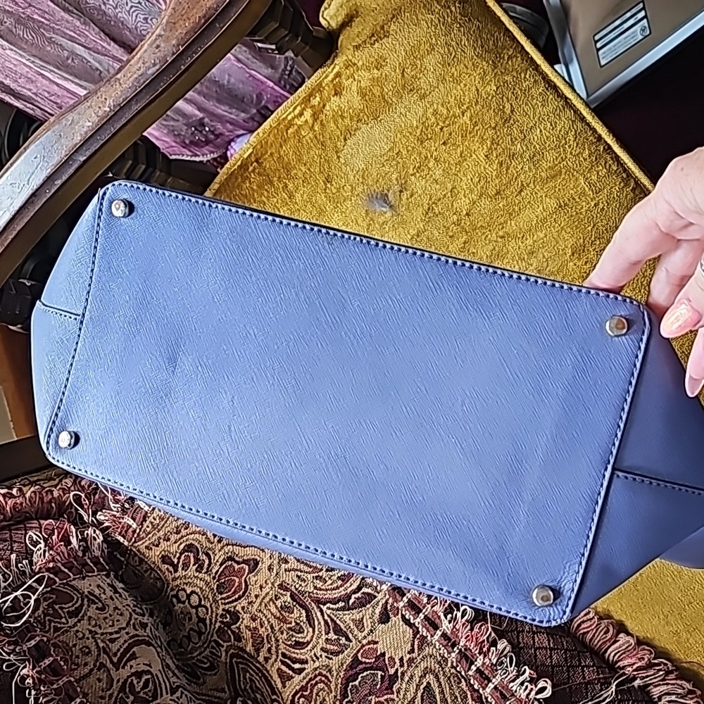 Kate Spade Tote - Picture 4 of 12